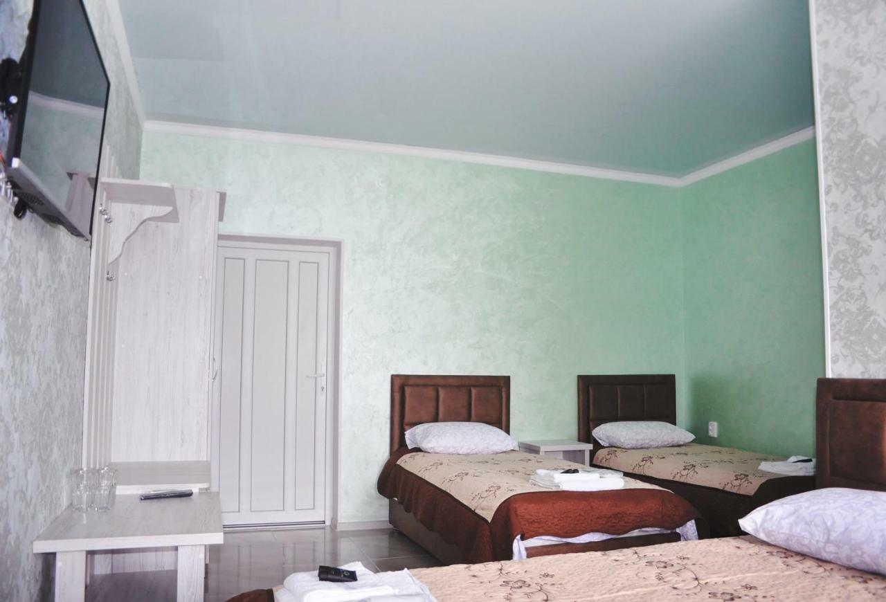 Імперія Otaci Exterior photo