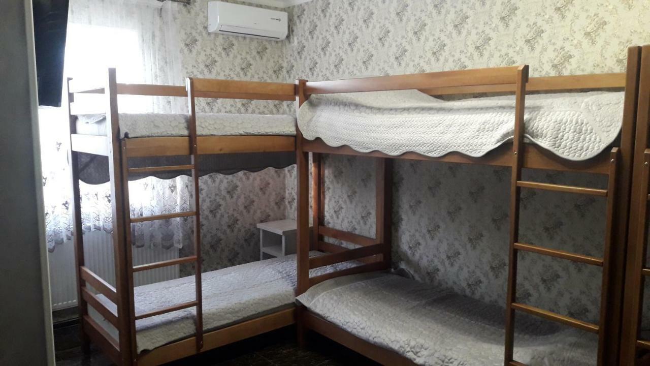 Імперія Otaci Exterior photo